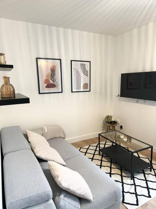 Appartement Eloi - 1 Chambre Mont-de-Marsan Exteriör bild
